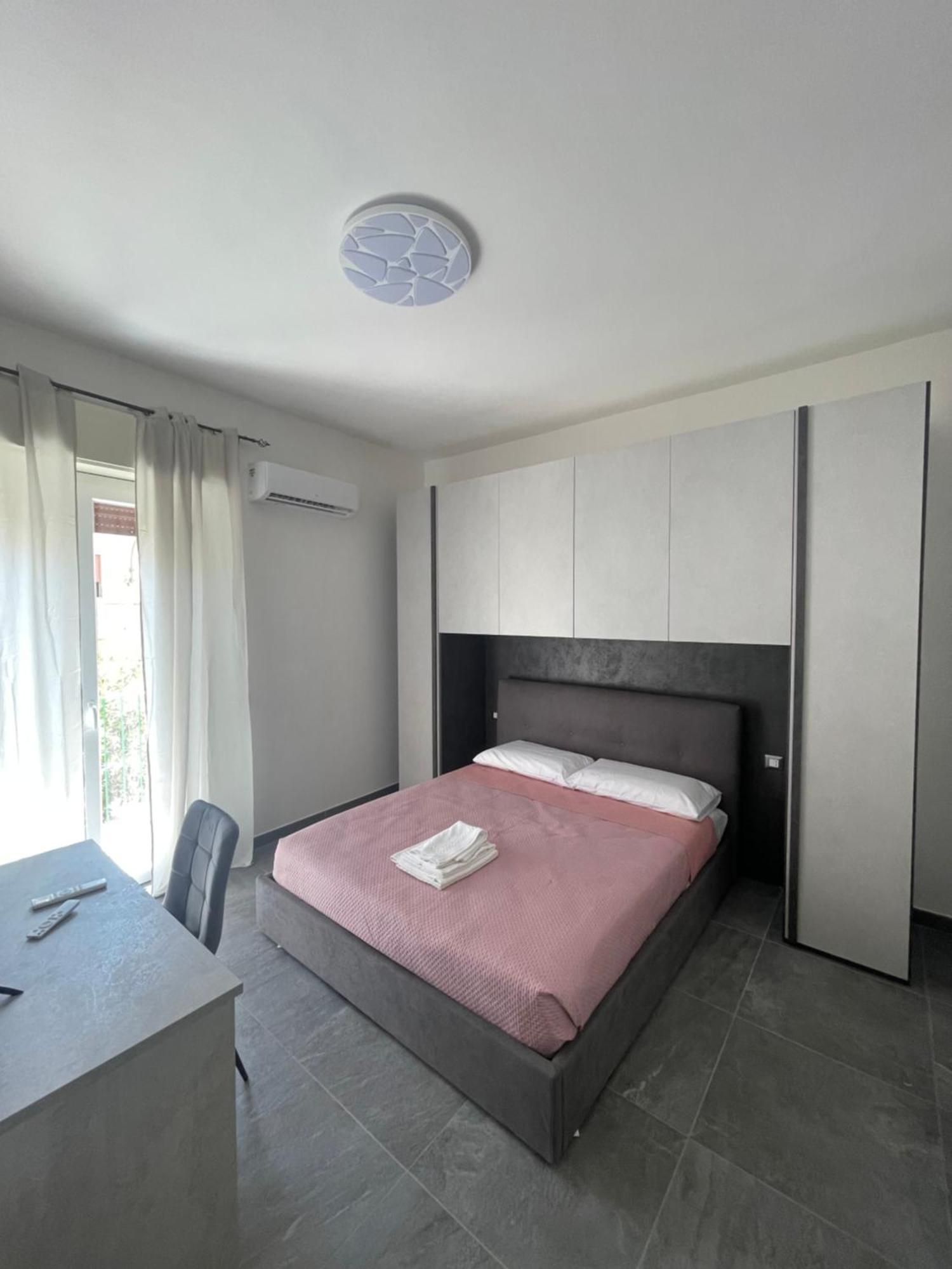 Leos Rooms Caltanissetta Exterior foto
