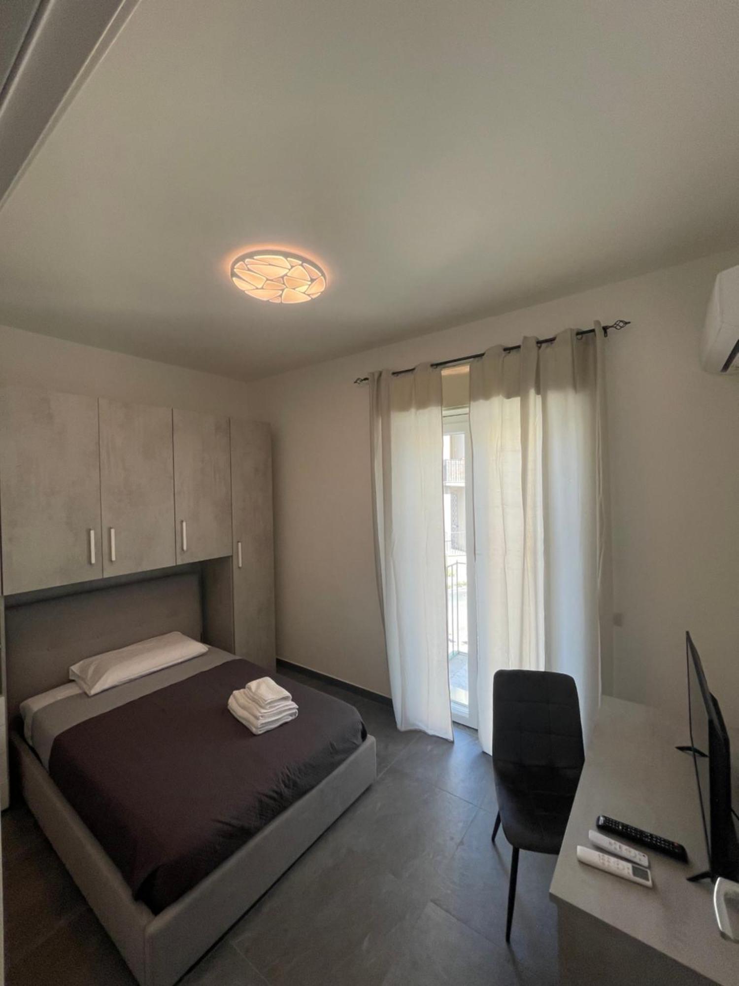 Leos Rooms Caltanissetta Exterior foto